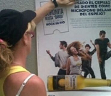 Cuando hacer una pegada de carteles o carteleria publicitaria